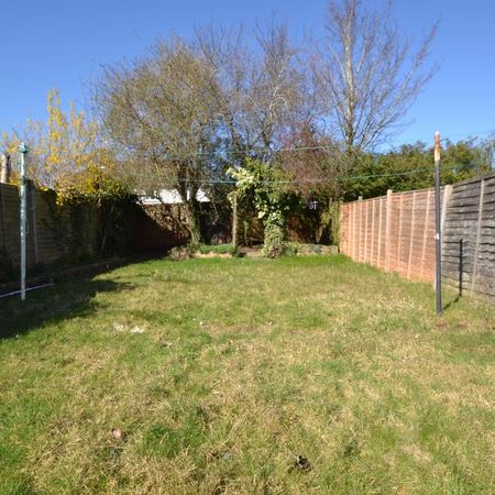 1 bedroom in a house share to rent - Photo 4