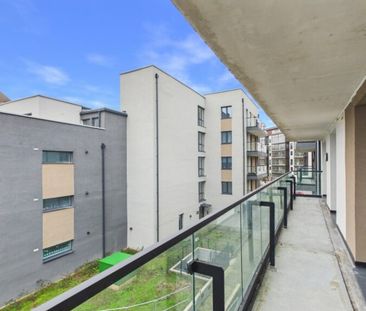 Savoy Place, Farnborough, Hampshire, GU14 - Photo 5