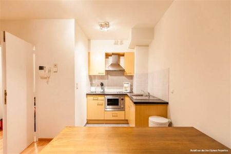 HERMANN-DEBROUX: Furnished apartment next to metro, shops and park - Photo 4