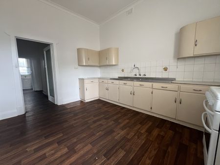 330A Magill Rd, Kensington Park SA 5068 - House For Rent | Domain - Photo 2