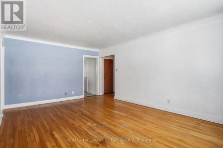 3 - 1171 MERIVALE ROAD - Photo 4