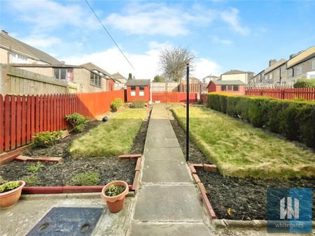 3 bedroom end of terrace house to rent - Photo 3