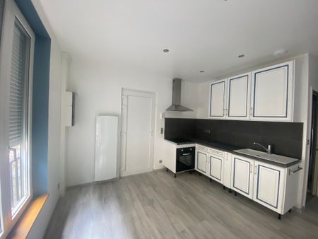 Location Appartement 1 pièce 27m² - Photo 2