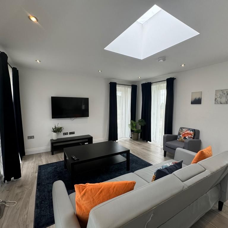 3 bedroom bungalow to rent - Photo 1