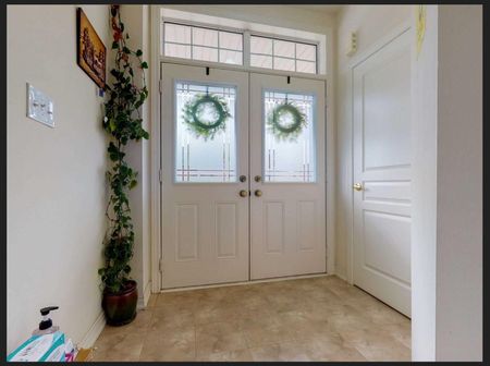 For Lease - 107 Thornbush Boulevard, Brampton, Ontario - Photo 2