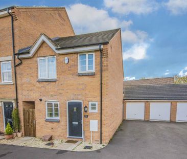 3 bed House - End Terrace To Let - Photo 3