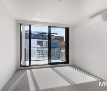 1813/8 Daly Street, South Yarra - Photo 5