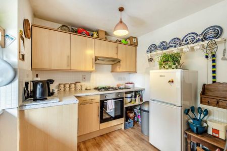 2 bedroom flat to rent - Photo 4