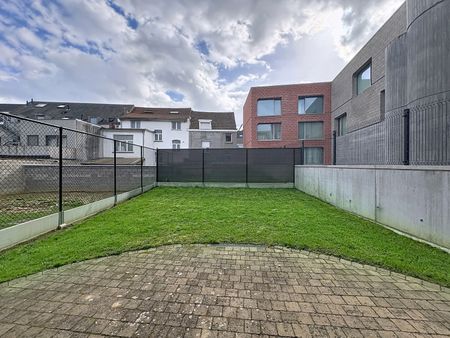Appartement met 2 slaapkamers en tuin op 1e verdieping - Photo 5