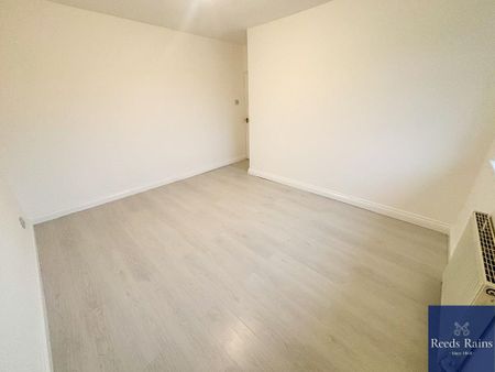 3 bedroom end of terrace house to rent - Photo 5