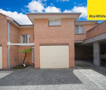 FRESHLY RENOVATED TWO BEDROOM TOWNHOUSE IN EXCELLENT LOCATIO - Photo 1