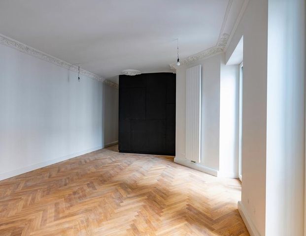 Zuhause in zwei Berliner Welten: Gründerzeit-Apartment mit Charme und Süd-Balkon - Foto 1