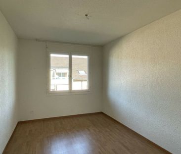 BÖSINGEN (FR) - 4.5 Zimmerwohnung im 1. Stock - Foto 5