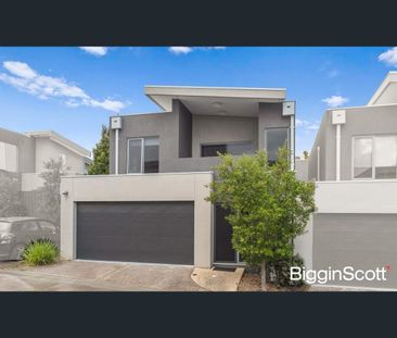 32 Bursaria Crescent, Frankston North, Vic 3200 - Photo 3