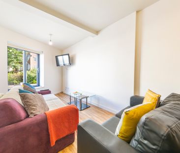 Student Properties to Let - Photo 3