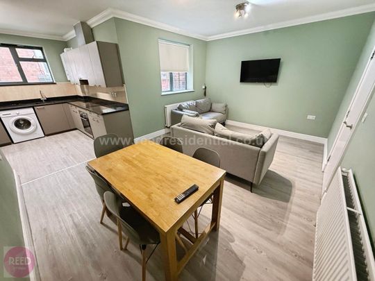 Room in a Shared Flat, Arthur Avenue, NG7 - Photo 1