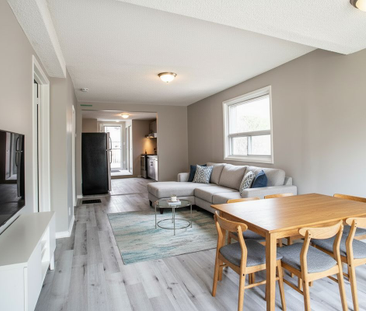 For Lease - 598 North Lake Road, Richmond Hill, Ontario - Photo 1