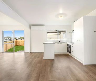 Unit 1, 24 Solveig Place, Randwick Park, Auckland - Photo 6