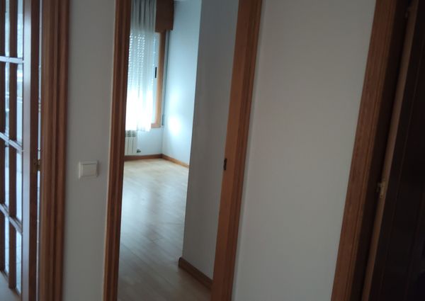 Apartamento T1 para Arrendamento no Porto com Garagem e Arrumos