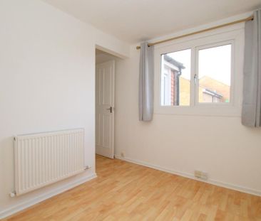 3 bedroom end of terrace house to rent - Photo 6