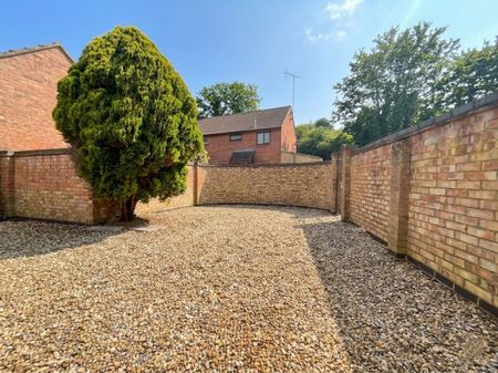 Normansfield, CM6, Great Dunmow - Photo 3