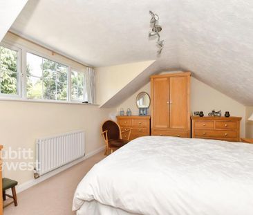 3 bedroom detached bungalow to rent - Photo 5