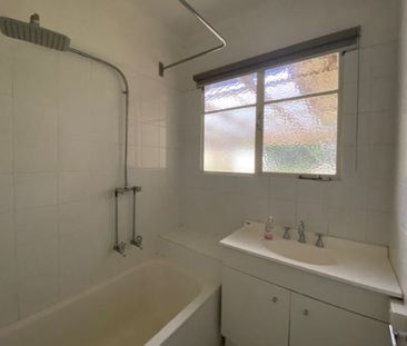 54 Crevelli Street, Reservoir VIC 3073 - House For Rent | Domain - Photo 6