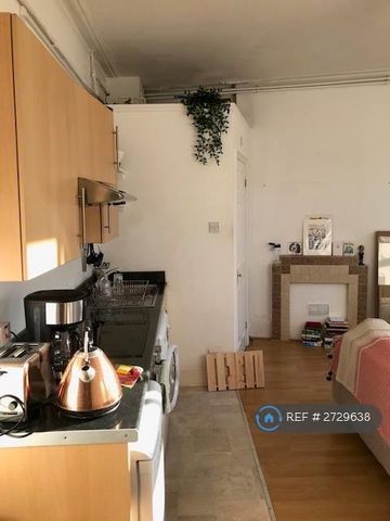 1 bedroom flat to rent - Photo 4