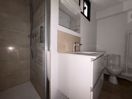 Location Appartement 2 pièces 33m² SAUMUR 49400 - Photo 3