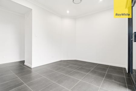 Modern Four Bedroom Single Level Home - Photo 2