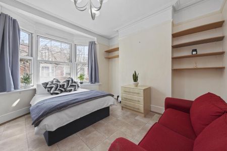 1 bedroom in a house share to rent - Photo 4