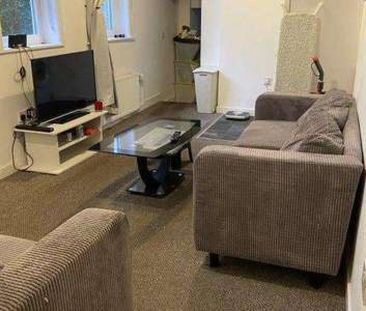 1 bedroom in a house share to rent - Photo 1