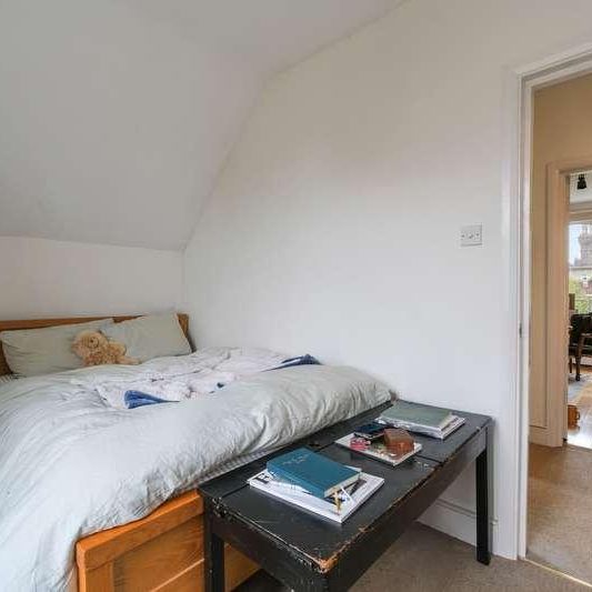 Victoria Road, London, N4 - Photo 1