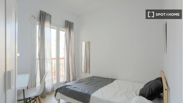 barcelona, Catalonia 08002 - Photo 1