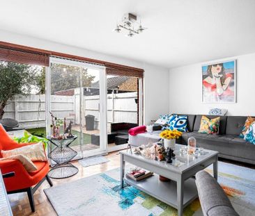 Room in a Shared House, Brierley Close, SE25 - Photo 1