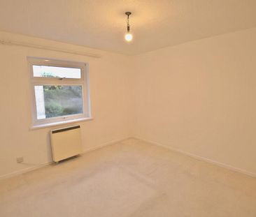 18 Lilliput Court, 7 Kimberly Road, Lilliput, Poole, Dorset, BH14 8SQ - Photo 5