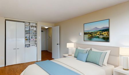 Little Italy - Steps to new Line 2 O-Train station - Quick and easy access to Carleton University - Photo 5