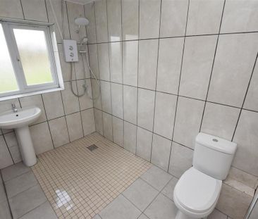 1 bedroom semi-detached house to rent - Photo 3