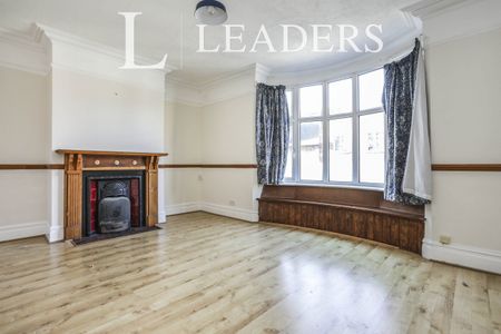 4 bedroom apartment to rent Albert Walk, Felixstowe, IP11 - Photo 5