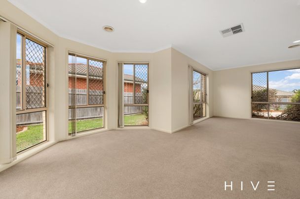 18 Clemenger Street, Nicholls ACT 2913 - House For Rent | Domain - Photo 1