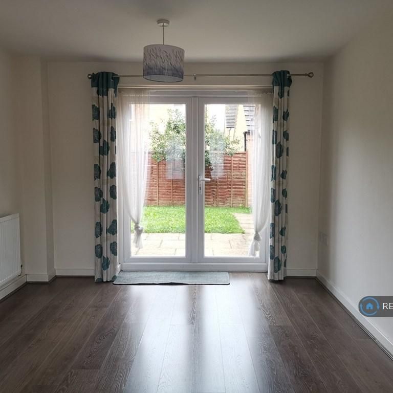 3 bedroom detached house to rent - Photo 1