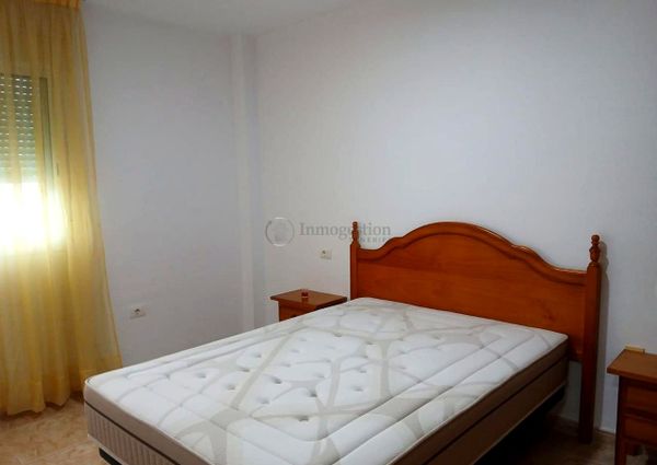 Se alquila en Buzanada apartamento de 2 dormitorios