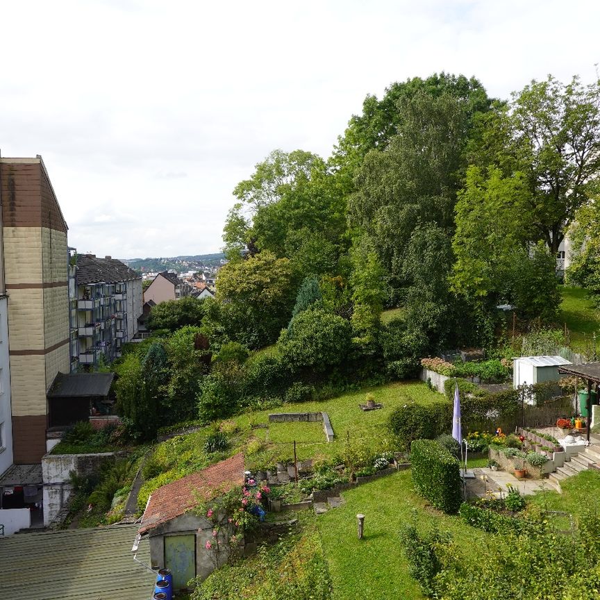 Gepflegte 2- Zimmerwohnung mit Tageslichtbad und Einbauküche zentral gelegen am Remberg in Hagen - Photo 1