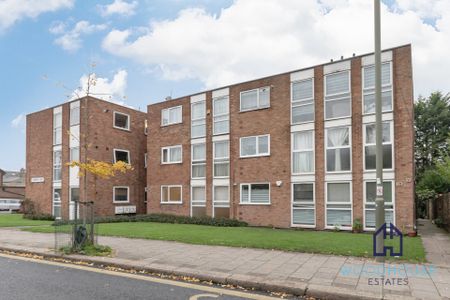 FRIERN BARNET ROAD, LONDON, N11 - TWO BEDROOM TO RENT - £403PW / £1,750PCM - Photo 5