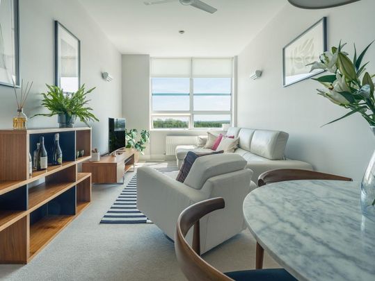 2 bedroom apartment to rent - Photo 1