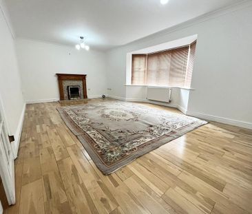 4 bedroom detached house to rent - Photo 3