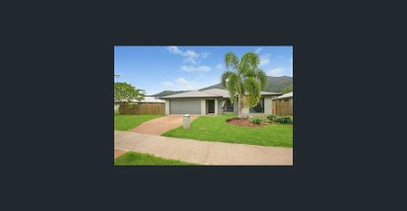 IMPRESSIVE FAMILY HOME ON LARGE BLOCK - Photo 4