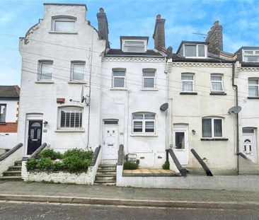 3 bedroom terraced house to rent - Photo 6