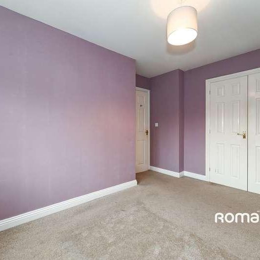 Roebuck Estate, Binfield, Bracknell, Berkshire, RG42 - Photo 1