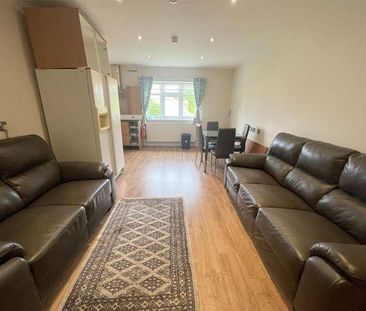 Queens Way, London, NW4 - Photo 1